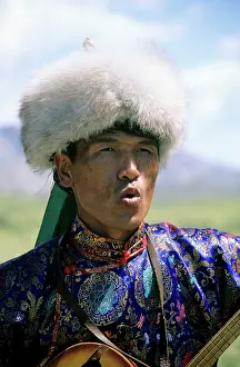 Singer: Russia - Tuvinian throat'-singer