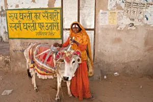 Towns: Around the sacred Lake Pushkar India