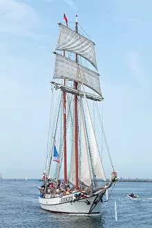 Driving: Sailing boat, brig, Hanse Sail, Rostock, Mecklenburg-Western