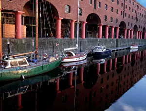 Docks: Sailing Boats