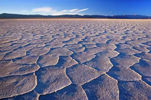 Grandes: Salinas Grandes del Noroeste - mountains and dried-up