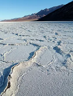 Badwater: Salt crusts at the Badwater Basin salt flats in