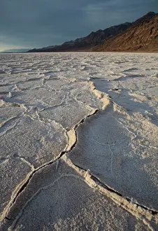 Badwater: Salt crusts at the Badwater Basin salt flats in