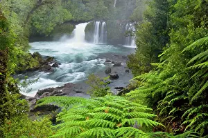 Salto: Salto del Indio - Indio's Falls on the Golgol River