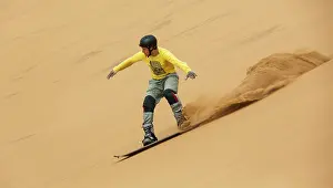 Boarding: Sand Boarding - in the dunes of the Namib Desert