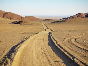 200619: Sand track through desert landscape, Kaokoveld