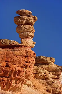 Atuel: Sandstone Formation - rock formation of red sandstone