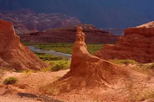 Winds: Sandstone Formations - river Rio de La Conchas