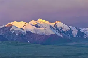 Shan: Sary Jaz Valley, View of the Tien Shan Mountains