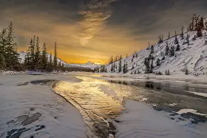 Alberta: Saskatchewan River Crossing at sunset, Canada