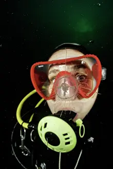 Mask: Scuba diver is watching a Craspedacusta sowerbii