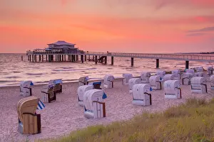 Pier: Seabridge with restaurant at sunrise - Timmendorfer