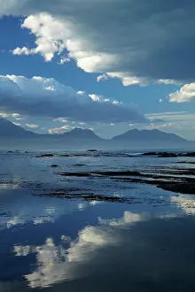 Kaikoura: Seaward Kaikoura Ranges and clouds reflected
