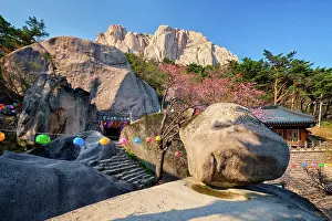 2017: SEORAKSAN, SOUTH KOREA, APRIL 15, 2017: Kyejoam
