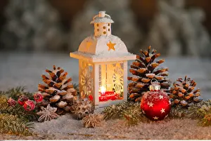 051218: SG W, Weihnachten, Nat&x32b298e8;e Adventsdekoration