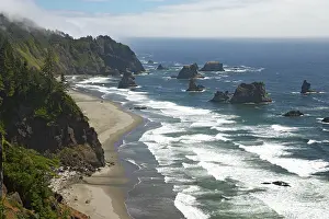 Offshore: Shoreline between Brookings & Gold Beach showing