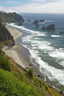 Offshore: Shoreline between Brookings & Gold Beach showing