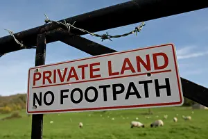 Wired: Sign - Private land no footpath on barbed wired gate