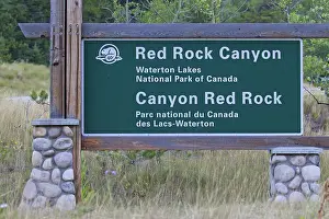Waterton: Sign Red Rock Canyon