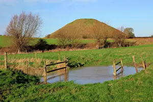 Memorial: Silbury Hill neolithic site Wiltshire, England