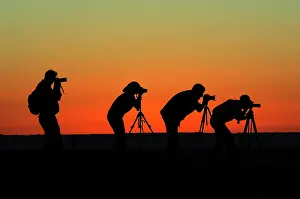Ventures: Silhouette - photographers before sundown