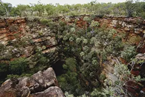 Dolomite: Sinkhole in Australia