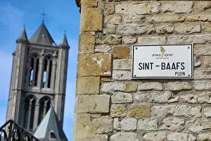 Signs: Sint Niklaaskerk, Saint Nicholas Gothic style Church