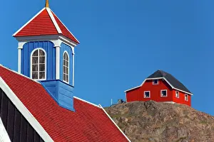Sisimut: Sisimiut wooden church Summer