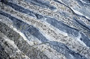 Mines: Skarn with garnets at Dachang tin mine