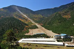 Skiing: Ski Piste - at the habitat of Yunnan Snub-nosed