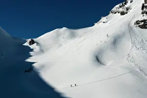 Reutte: Ski tourers in ascent, avalanche, Reutte, Au&, x7e5;rfern