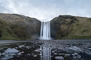 Sudurland: Skogafoss in all its splendour