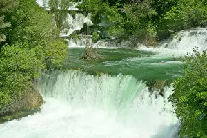 Cascading: Skradinski Buk - upper area of Skradinski Buk waterfall