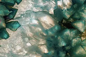 Mystery: Sliced rock crystals of a geode