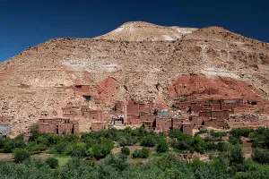 Clay: Small clay village with Kasbahs, clay castles and