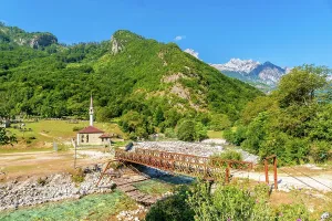 Sacral: Small mosque in Dragobi in the Valbona valley, Theth n