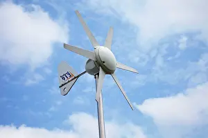 Rutland: Small Rutland 913 pole mounted wind turbine