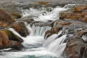 Powell: Small waterfall, Iceland