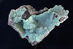 Zinc: Smithsonite (zinc carbonate - ZnCO3)