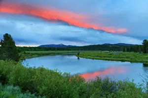 Oxbow: Snake River - at dawn - Oxbow Bend Grand Teton National