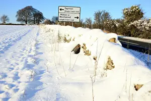 Burford: Snow covered Field