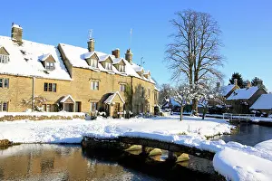 Cottages: Snow covered Houses and river