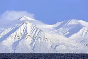 Isfjorden: Snow covered mountains at Billefjorden, central