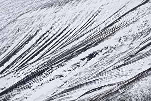 Longyearbyen: Snow Structures at the mountains of Adventdalen