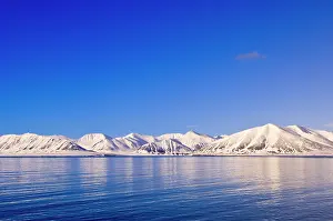 Norse: Snowcapped peaks Woodfjord Svalbard Archipelago