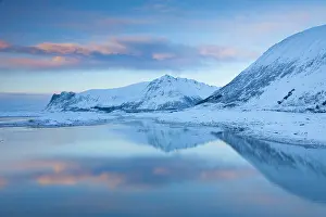 Snowcovered: Snowcovered mountains at Gimsoystraumen - Lofoten - Norway