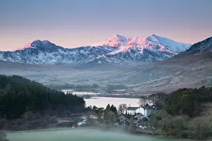 Snowdon: Snowdon horseshoe and Llynnau Mymbyr taken