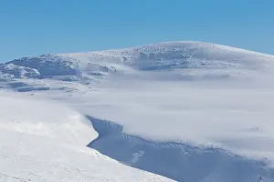 Sunndalsfjella: Snowy mountain landscape - Dovrefjell-Sunndalsfjella