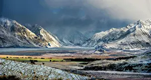 Ashburton: Snowy mountains in Rangitata River Valley, Ashburton