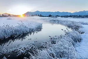 Foothills: Snowy winter landscape with the Uffinger Ach at